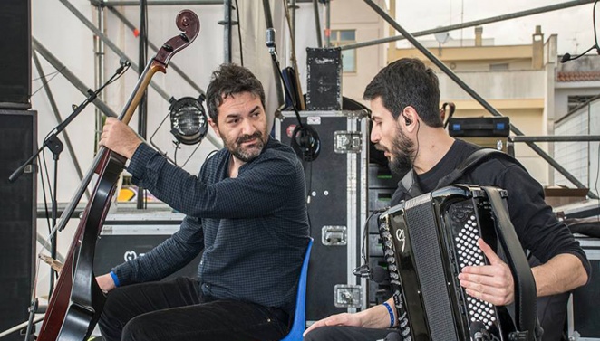 REDI HASA E ROCCO NIGRO @PE(N)SA DIFFERENTE